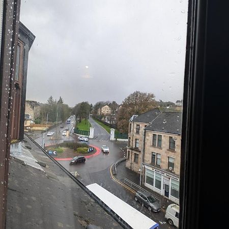Lovely 2 Bedroom Apartment In Central Location Greenock Exterior photo